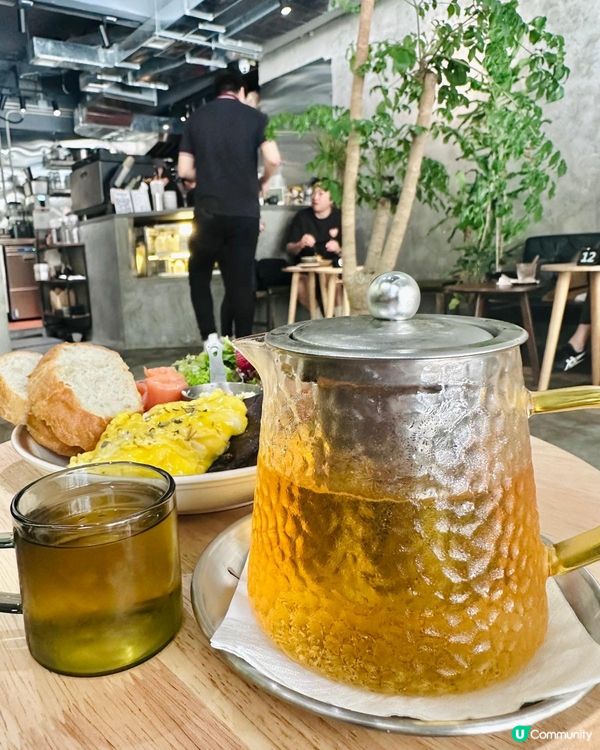 🦄認真地為食。有誠意地長氣🦄