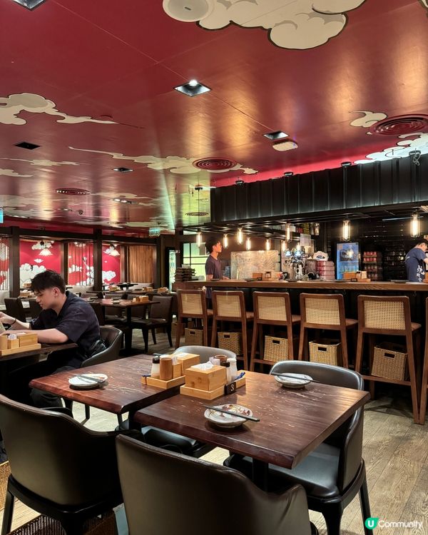 中環有著不少著名景點,包括近年經活化的中環街市､舊差館既大館...