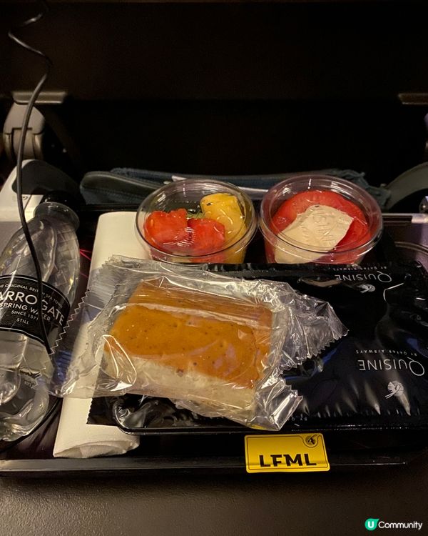 《低卡路里飛機餐》卡塔爾航空