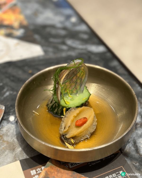 全港數一數二高質日式放題，任食海膽魚子醬鮑魚等高質食物，價錢...