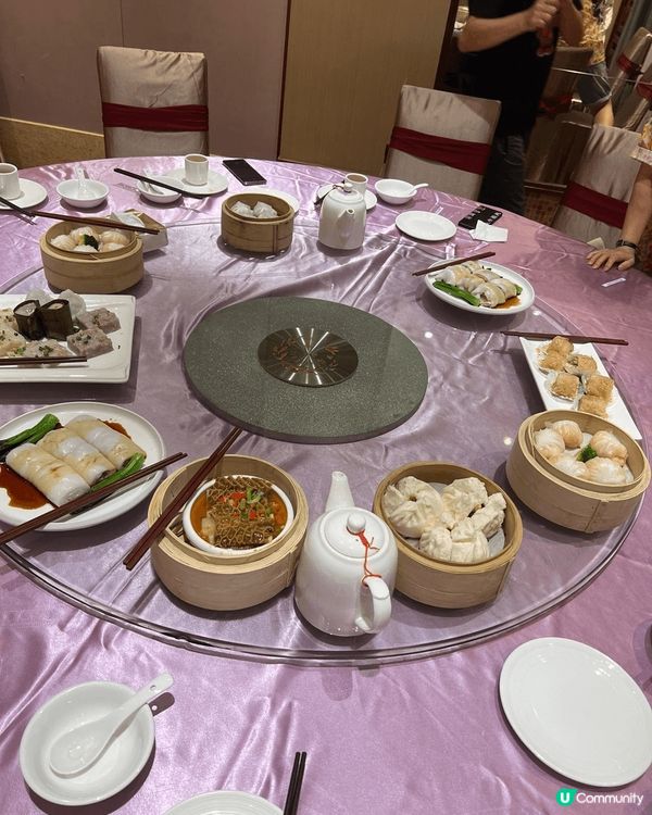 香港+中山，美食停不了，串燒尖沙咀寶勒巷，中山乳鴿，煲煲店。...