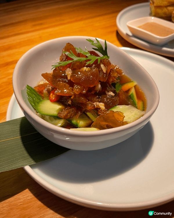 今日為大家探店寶藏杭幫菜，深圳呢間外婆家分店?裝修風格係以高...