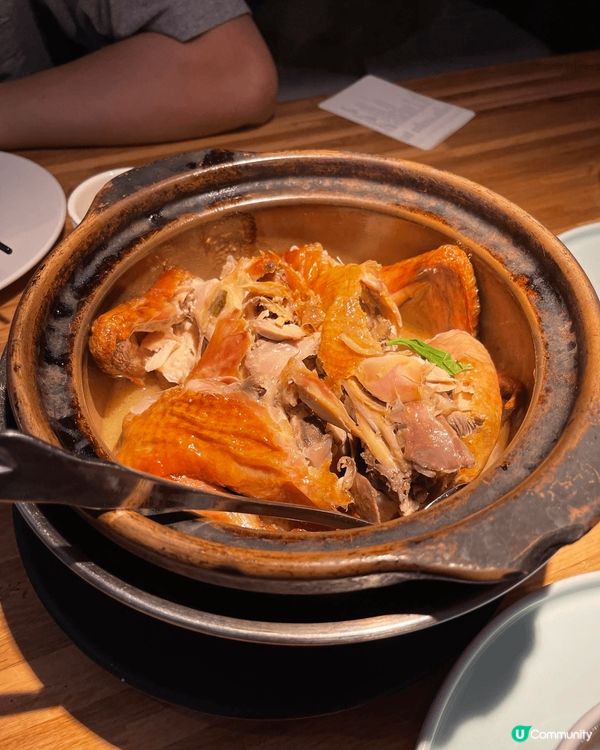 今日為大家探店寶藏杭幫菜，深圳呢間外婆家分店?裝修風格係以高...