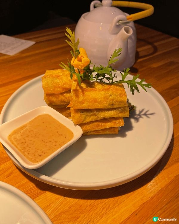 今日為大家探店寶藏杭幫菜，深圳呢間外婆家分店?裝修風格係以高...