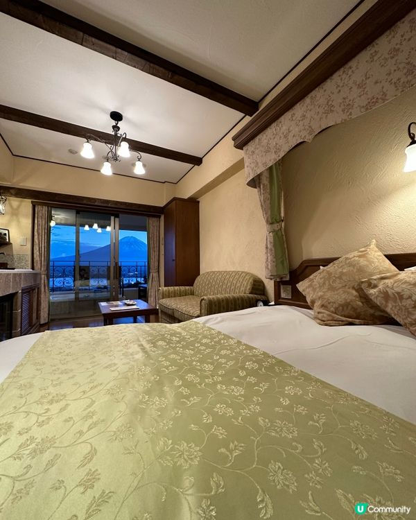 一邊看富士山..一邊浸浴