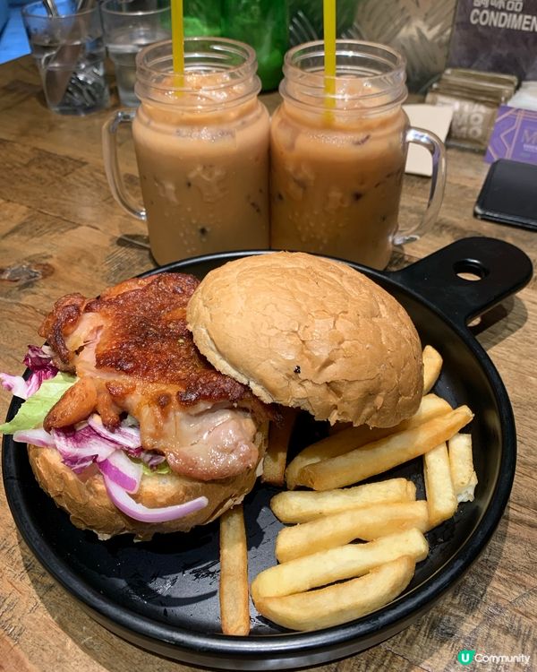 煎雞扒漢堡包薯條