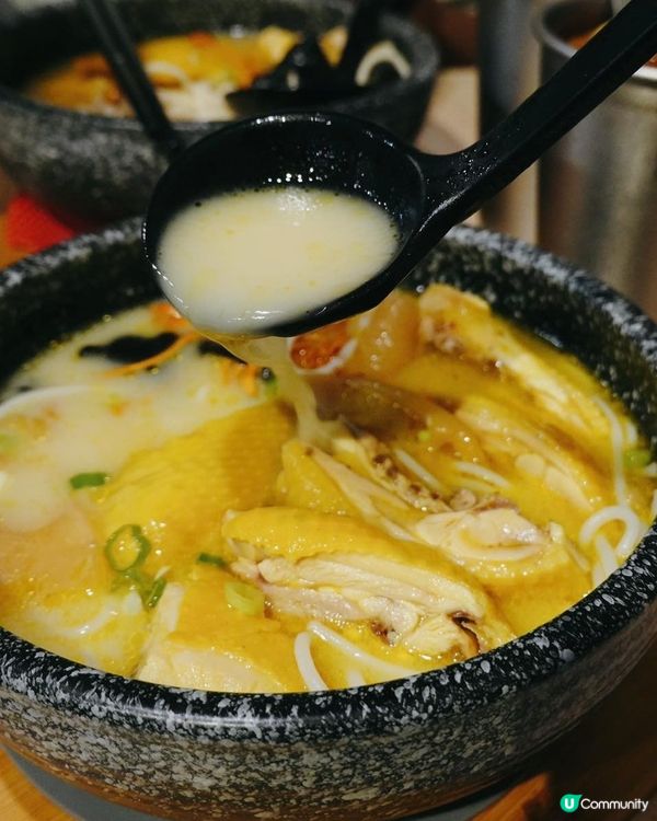 ## 觀塘工廈隱世美食🐔  花膠雞米線😋