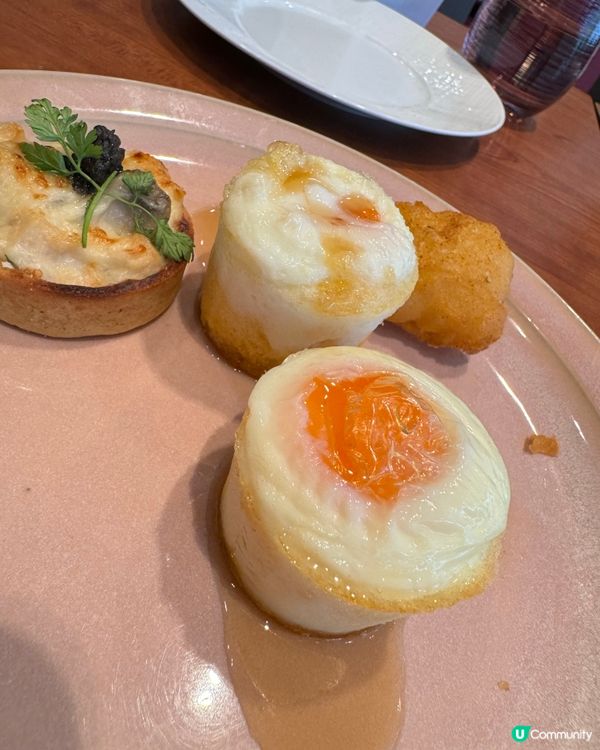 星期天是family day找個地方吃個下午茶,享受一下悠閒...