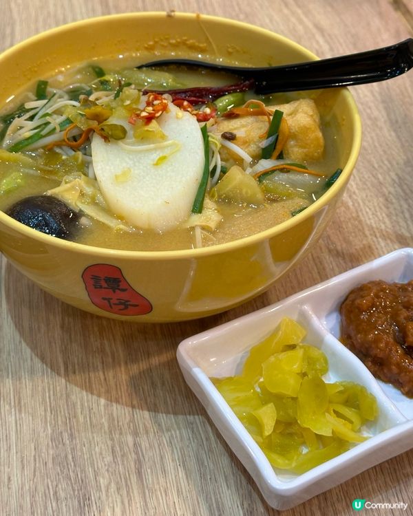 譚仔素小橋泡椒酸菜魚湯底米線送土匪雞翼