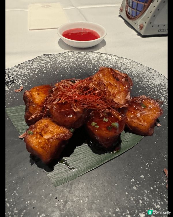 海洋公園海龍王餐廳，楊枝甘露十分精緻，下層仲有Oreo脆脆同...