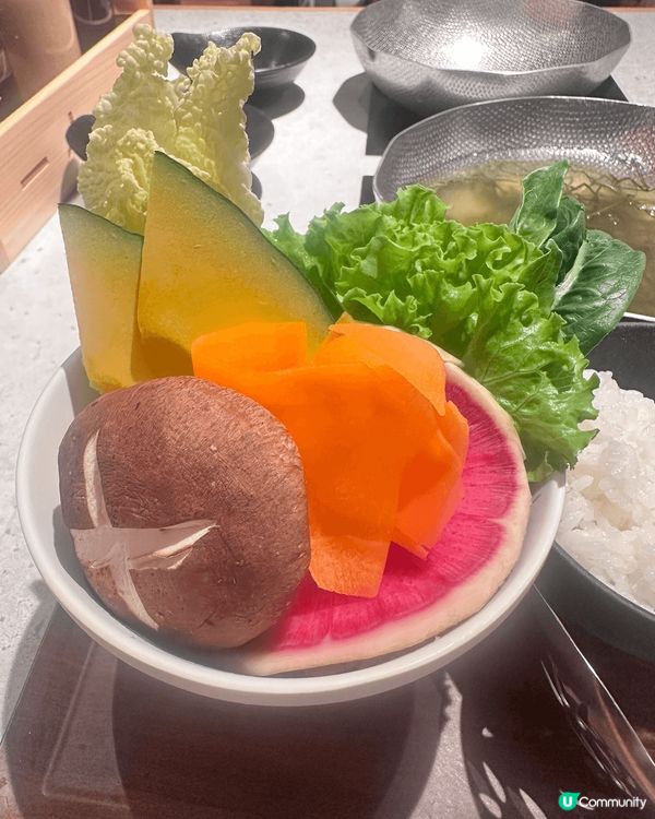 沙田新過江龍sabusabu一人一鍋，每樣細細份好迷你，不過...