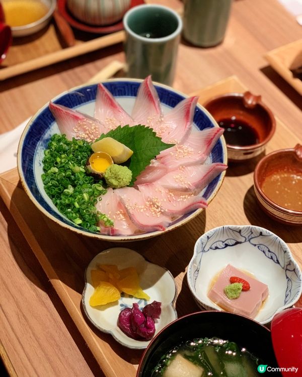 出世魚の旨味 · 鰤刺丼膳