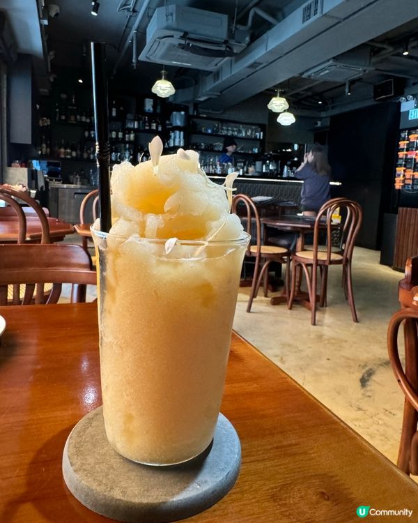 尖沙咀上樓chill Bar & Cafe 