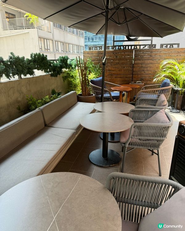 尖沙咀上樓chill Bar & Cafe 