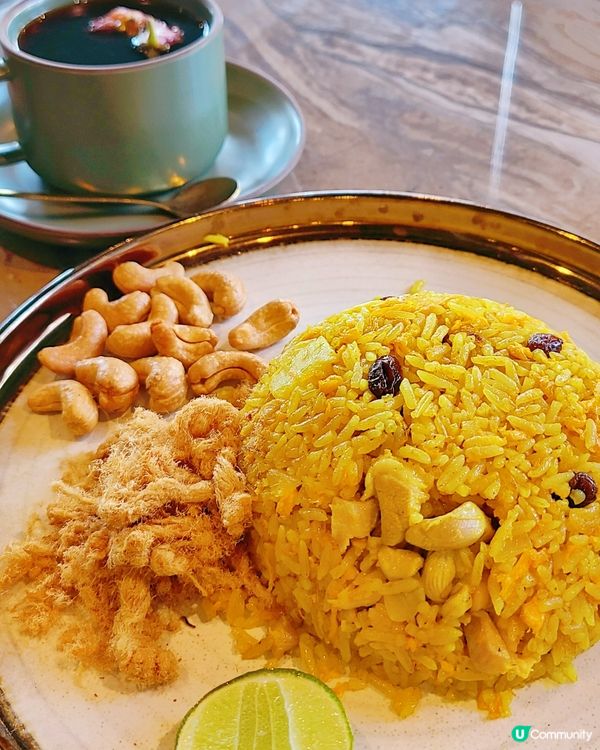 泰式波羅雞肉炒飯😋