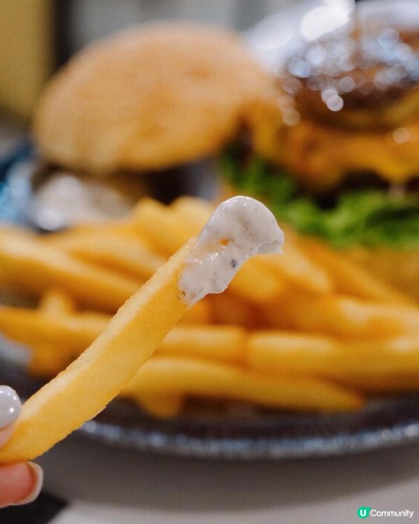 【元朗】人氣Burger 🍔小店！鵝肝騸牯牛肉漢堡超足料‼️