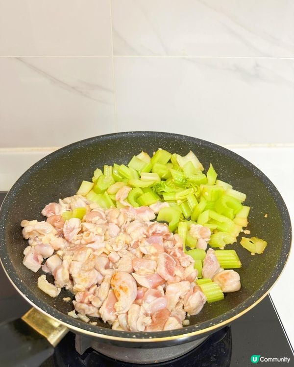 👩🏻‍🍳西芹腰果炒雞髀肉🥢