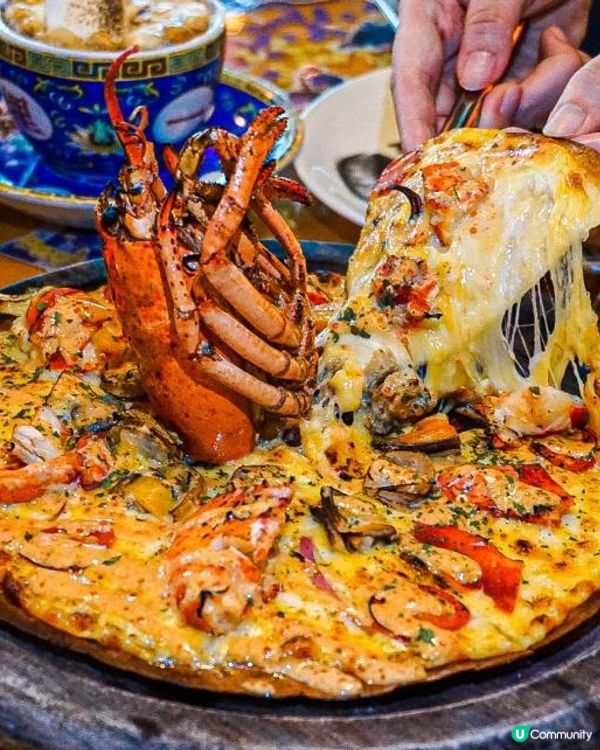 《尖沙咀玩味餐廳 原隻龍蝦薄餅🦞🍕》 