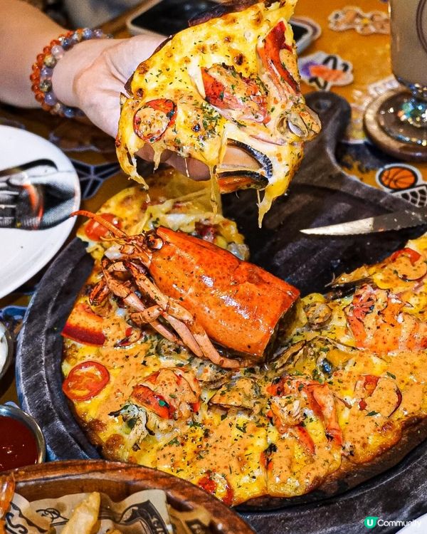 《尖沙咀玩味餐廳 原隻龍蝦薄餅🦞🍕》 