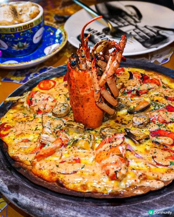 《尖沙咀玩味餐廳 原隻龍蝦薄餅🦞🍕》 