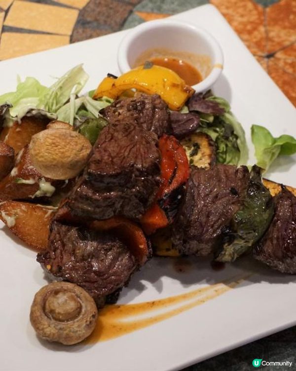 銅鑼灣【凡高廚房】份量級火焰護心牛柳串