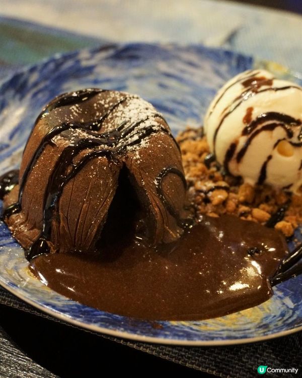 銅鑼灣【凡高廚房】份量級火焰護心牛柳串