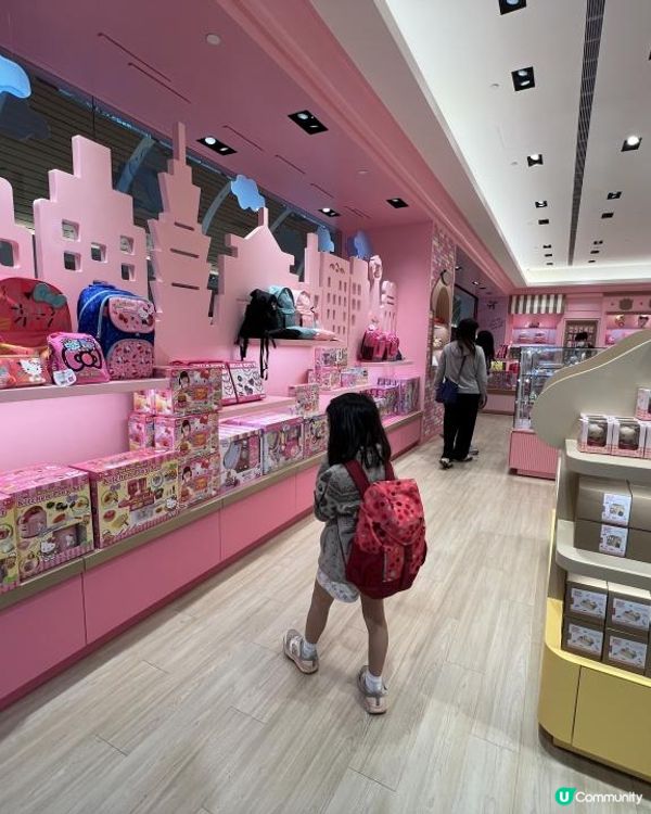 台北桃園國際機場Hello Kitty主題｜候機區｜打卡｜兒童遊戲設施