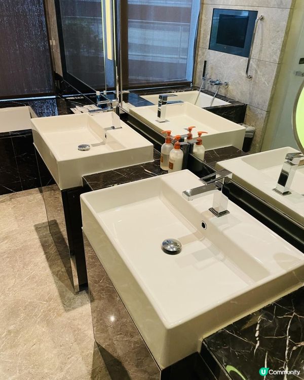 𖦹寬闊露台地點房間便利𖦹