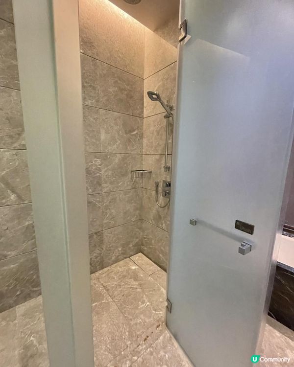 𖦹寬闊露台地點房間便利𖦹