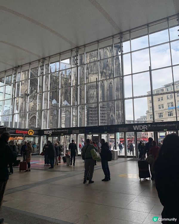 西歐四國遊 Day7 (布魯塞爾即日來回德國科隆,同閨蜜遊香水發源地,行左一千層樓梯！)