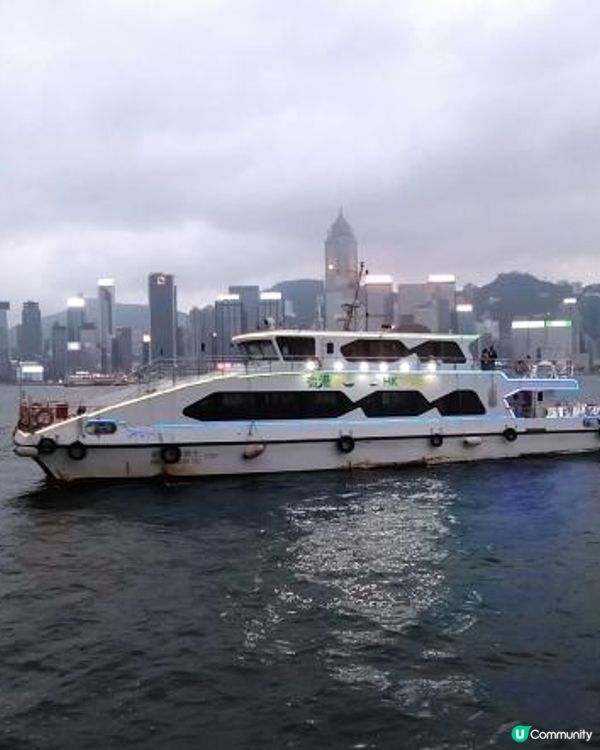 做一天遊客～水上的士遊維港看『幻彩詠香江』