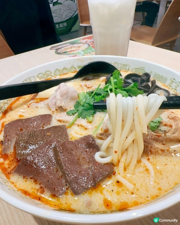 米線控必試！🤩 十字牌聯乘米線陣