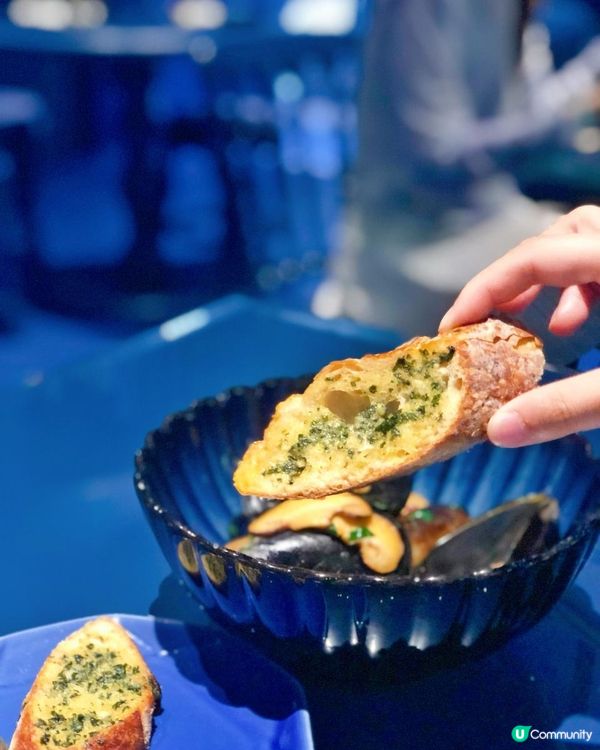 尖沙咀少伏藍調Starry night齋打卡is ok cafe ~Monmono