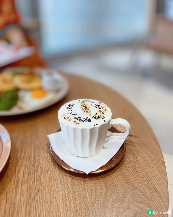 山頂寵物友善PHI Coffee 