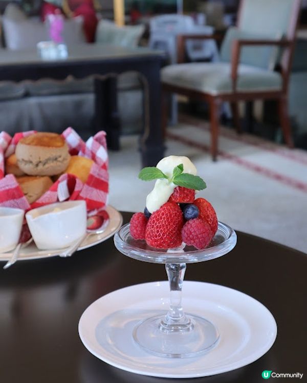 春意盎然。寫意下午茶。Conrad Lobby Lounge