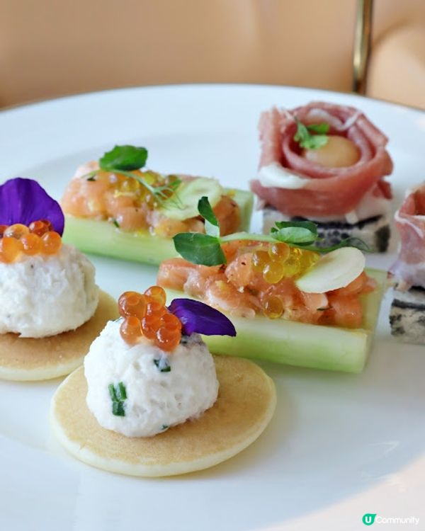 春意盎然。寫意下午茶。Conrad Lobby Lounge