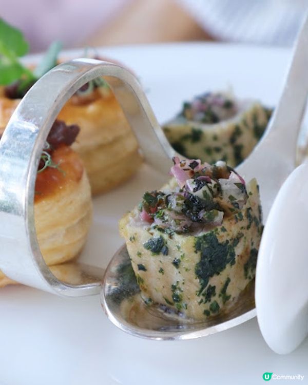 春意盎然。寫意下午茶。Conrad Lobby Lounge