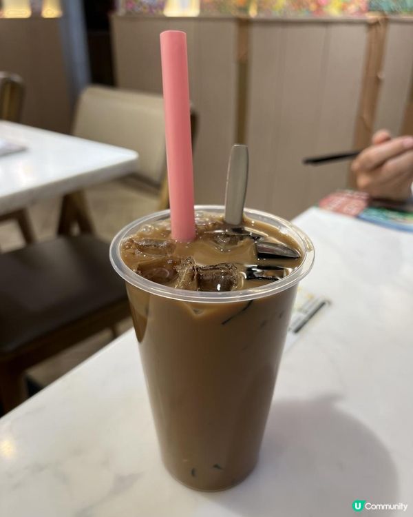 好多特色食品嘅潮式牛腩粉麵店