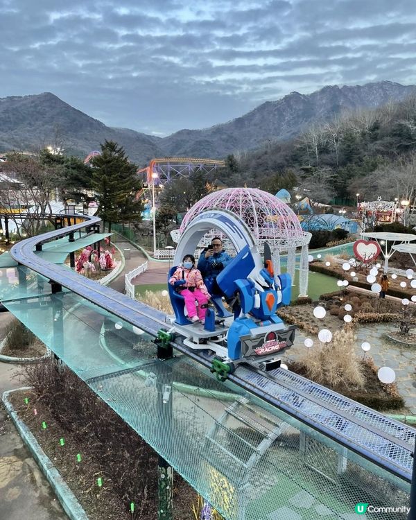 韓團New Jeans 聯乘cafe+愛寶樂園