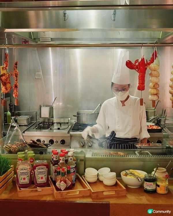 《尖沙咀凱悅酒店🏨自助晚餐🍴》「燒烤美饌」主題｜無限量任食三款龍蝦🦞｜燒封門牛柳、‭有骨肉眼扒‬🍖｜8款刺身🐟｜6款冰鎮海鮮🦀｜多款酒店出品蛋糕甜品🍰