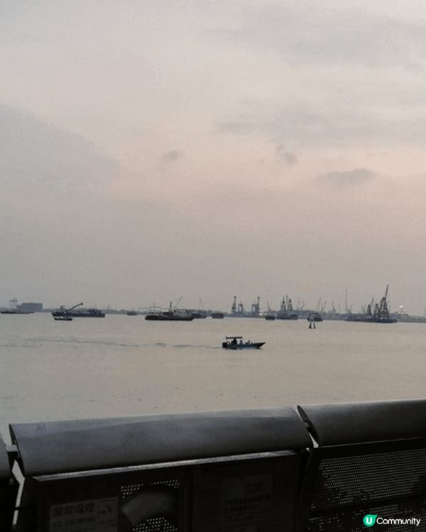 香港科學園位於香港新界沙田區白石角吐露港沿岸，風景優美，有繼...