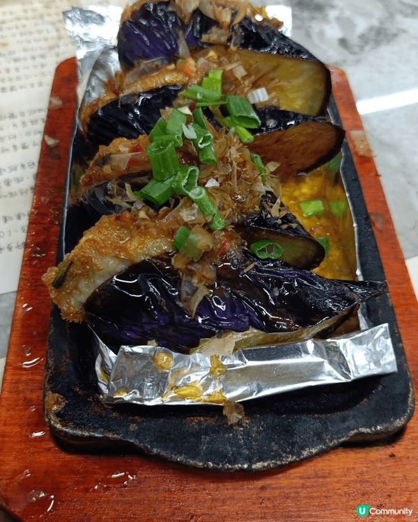 香港人鍾意飲茶，到處都是茶樓或點心專門店！