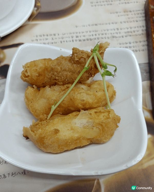 香港人鍾意飲茶，到處都是茶樓或點心專門店！