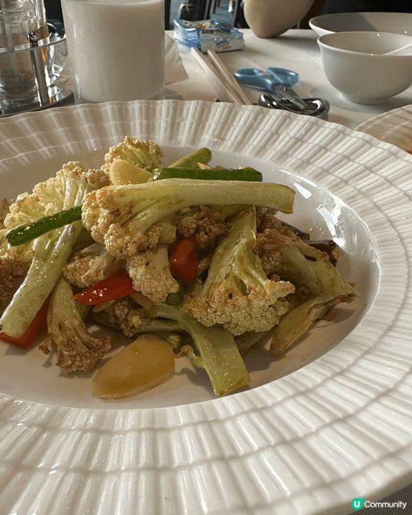 正宗上海菜，色香味俱全，上海風情，品味經典，回味無窮。