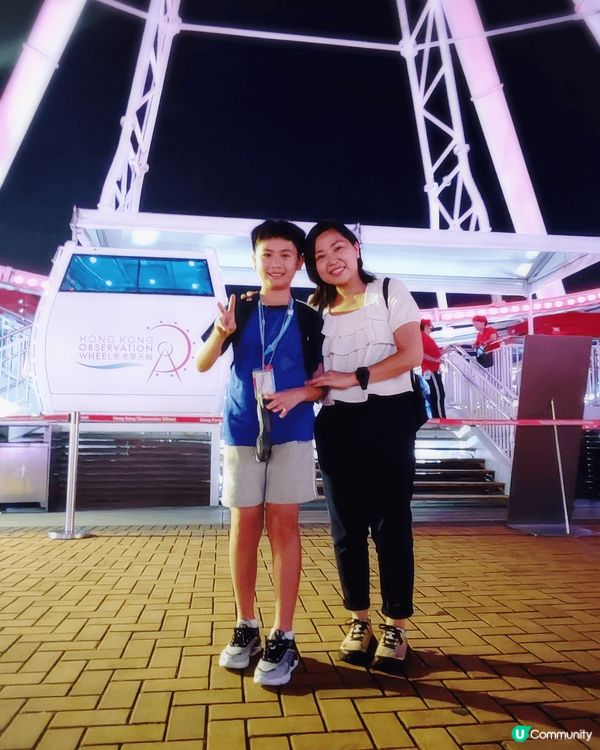 輕鬆出行 ，香港中環一座高60米的巨型摩天輪，從不同角度欣賞...