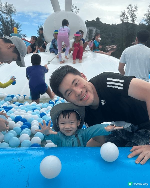 周日去了愉景灣期間限定splashtopia玩，約埋好朋友家...