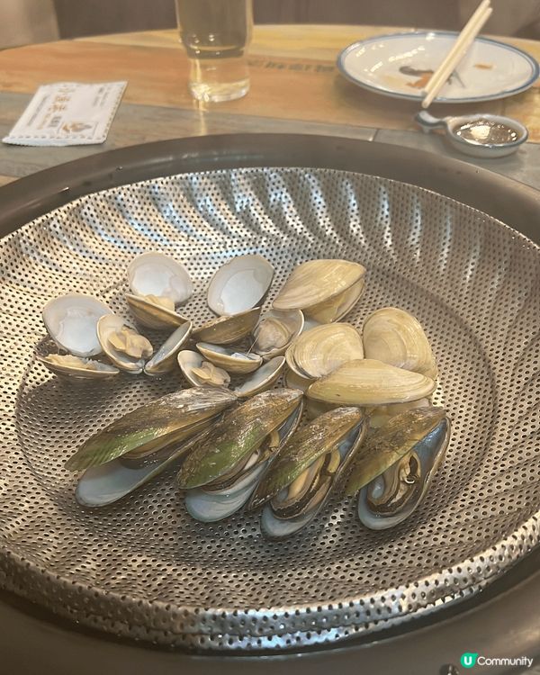 第一次食蒸氣火鍋，原來好正！ 新鮮嘅海鮮唔洗咁多調味其喺都已...