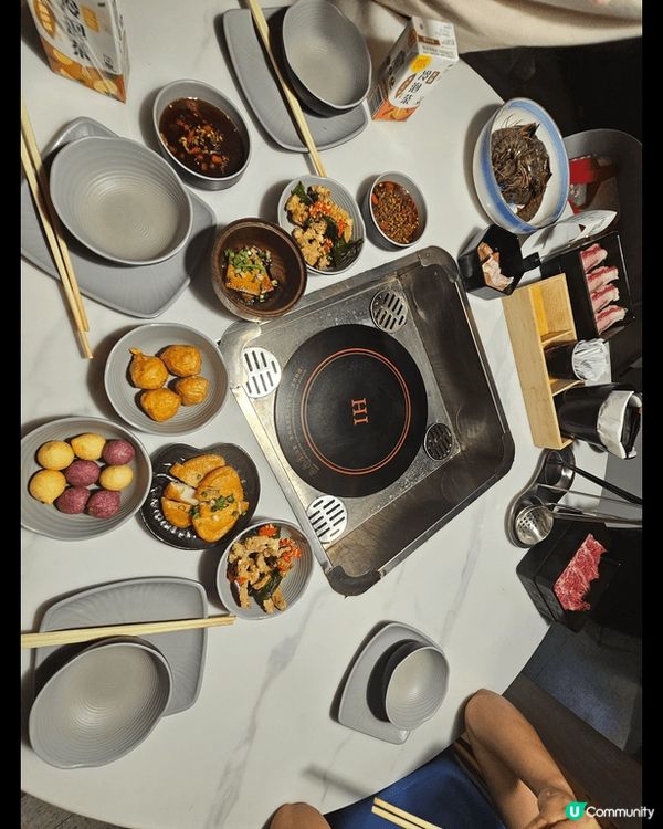 任飲任食台式自助鍋 ❤️先食個雞煲，之後落湯打邊爐，重點係有...