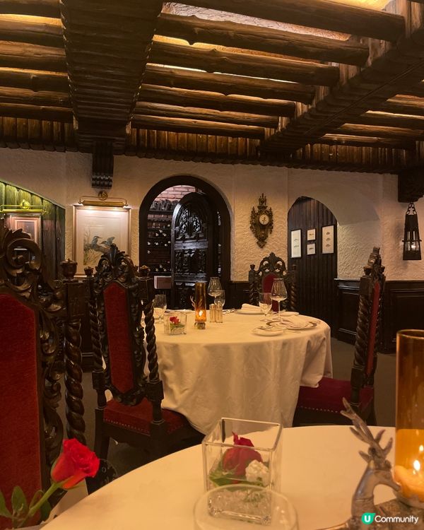 跑馬地半世紀古堡風法式餐廳浪漫情調
