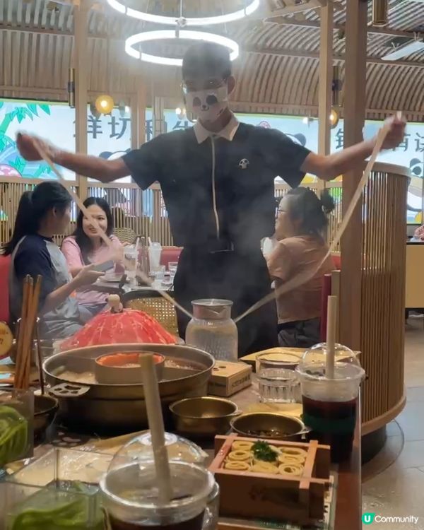 深圳行商場歎美味牛肉火鍋  打卡送熊貓造型甜品和口罩髮夾